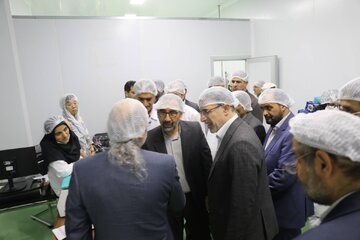 استاندار خراسان رضوی از چند شرکت داروسازی در مشهد بازدید کرد/ فیلم