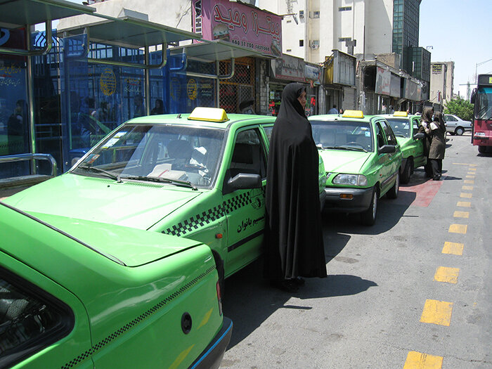 روزگار سخت و کار سختتر؛ مادرانههایم در خیابانهای تهران جا ماند