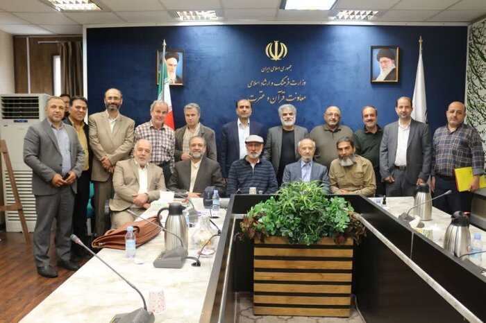 چرا خادمان قرآنی فراموش میشوند؟