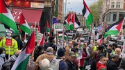 انصار القضية الفلسطينية ينظمون وقفة احتجاجية مقابل سفارة الاحتلال في لندن