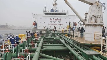 پاکستان دومین محموله نفت خام روسیه را دریافت کرد