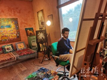 داستان نقاش جوان ایرانی که زیبایی روستاهای چین را به تصویر می‌کشد