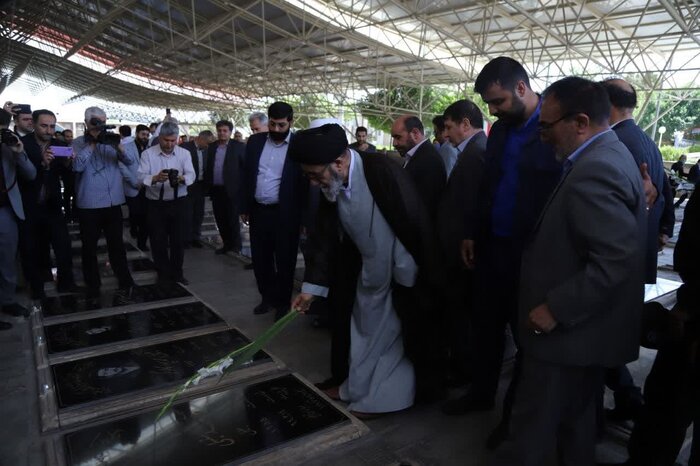 امام جمعه تبریز: دوری از شعارزدگی و تئوریپردازی رمز موفقیت دستگاه قضائی است