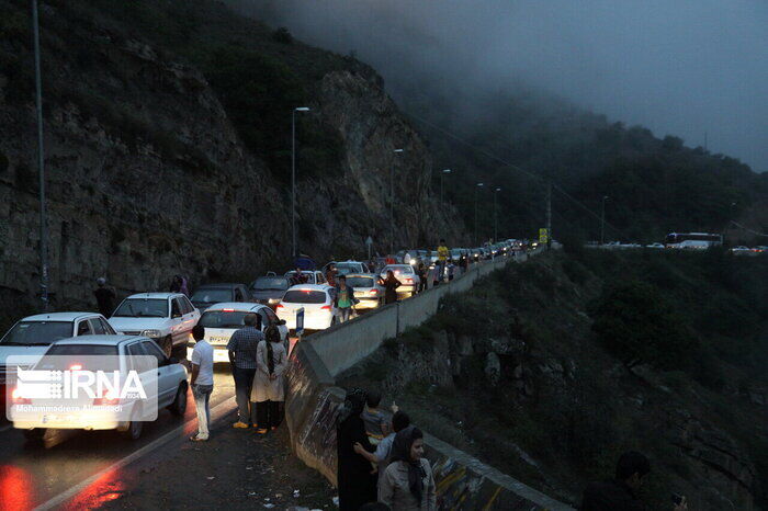 ترافیک در محورهای منتهی به مازندران سنگین است