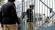 فرار ۱۷ نفر از مجرمان خطرناک درپی اغتشاش در زندانی در پاکستان
