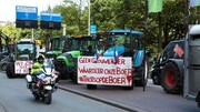درگیری با کشاورزان هلند و بازداشت معترضان و زخمی شدن دو تن از نیروهای پلیس 