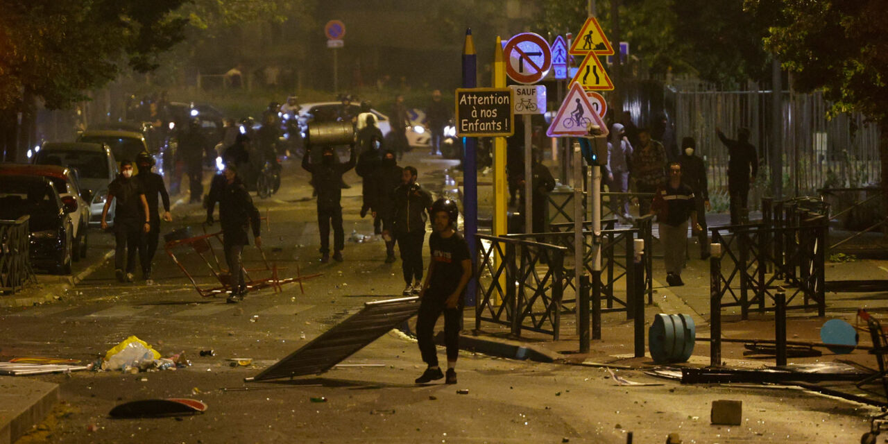 اعمال منع آمدوشد در برخی مناطق فرانسه/ بالگرد به پیشتیبانی پلیس آمد
