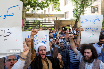 Iran's university students condemn desecration of Quran in Sweden