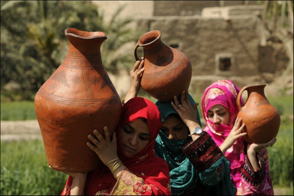 مزایای آبخوردن از پارچ یا کوزه سفالی