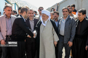 Iran opens passenger terminal at Iraqi border
