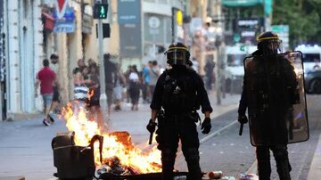 فرانسه در آشوب؛ ریشه های خشونت پلیس در مشکلات گسترده تر کشور