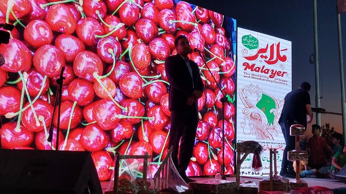 چشمانداز روشن گردشگری در جشنواره آلبالوی زنگنه ملایر