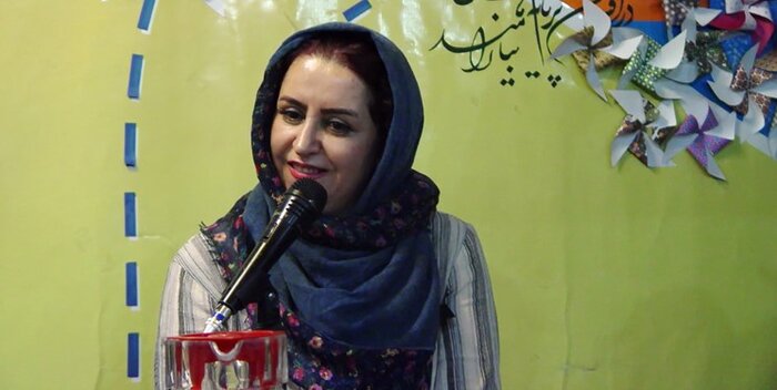 تعداد ناشرانی که کار نوجوان چاپ میکنند انگشتشمار هستند/شعر پلی به دنیای فانتزی نوجوانان