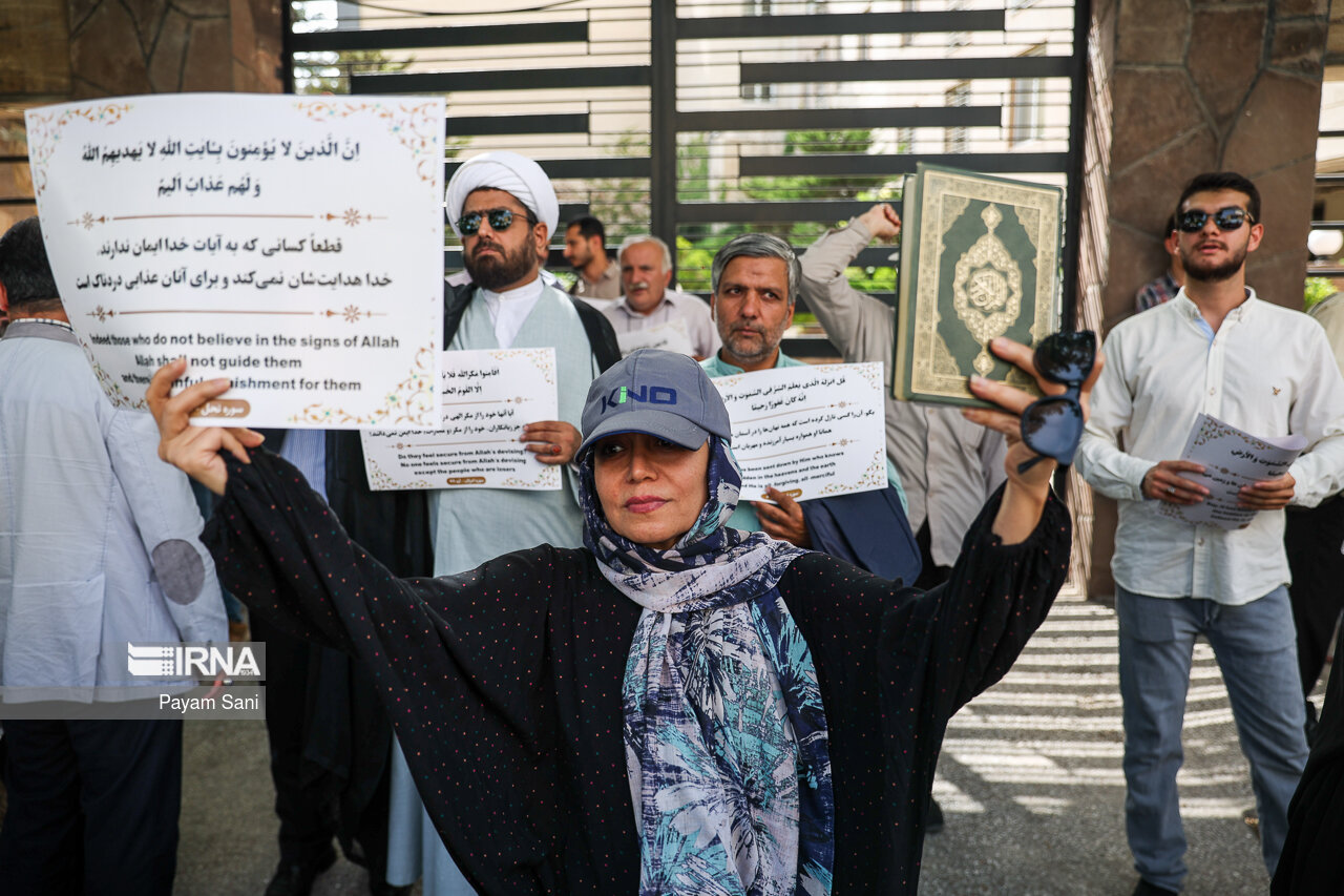فعالان قرآنی: بینی دشمن را به خاک می‌مالیم
