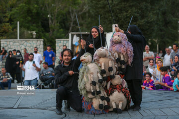 Festival internacional de títeres en Teherán
