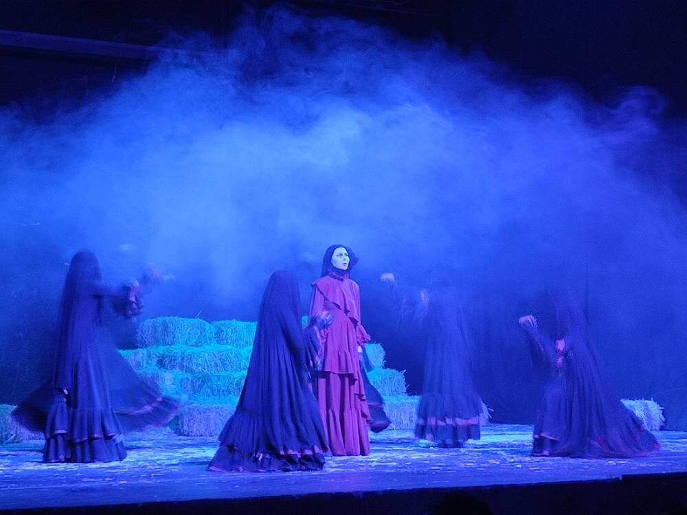 «یرما» اثر هنری را جایگزین تئاتر همه‌پسند در مشهد کرد 