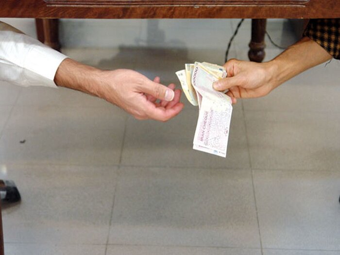 زیرمیزی؛ عارضهای بر پیکر نظام سلامت