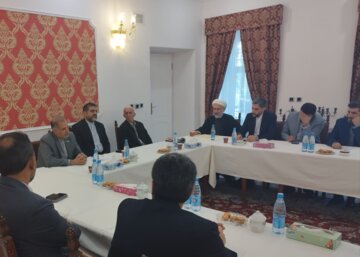 وزیر فرهنگ و ارشاد اسلامی: حامی ترجمه آثار فاخر فارسی به زبان روسی هستیم