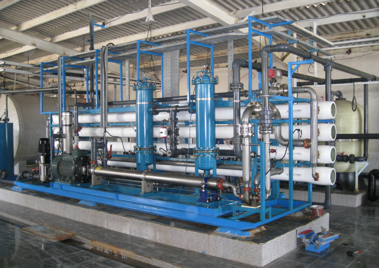 ساخت دستگاه آبشیرینکن قابلحمل برای مناطق محروم+فیلم