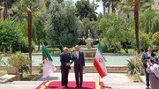 Cezayir Dışişleri Bakanı Emir Abdullahiyan ile görüştü 
