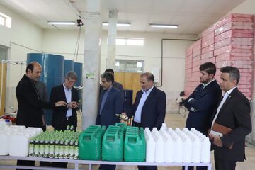 خط تولید نیمه صنعتی کود ارگانیک «آلن دی» در دانشگاه رازی کرمانشاه راه‌اندازی شد