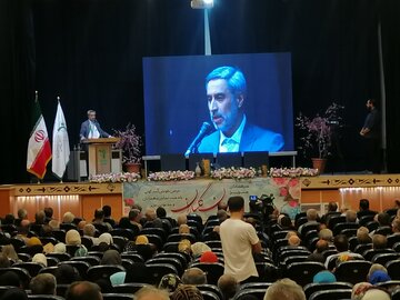 استاندار: افتتاح طرح‌های هفته دولت در همدان بی‌سابقه بود