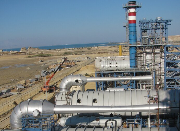 ساخت دستگاه آبشیرینکن قابلحمل برای مناطق محروم+فیلم