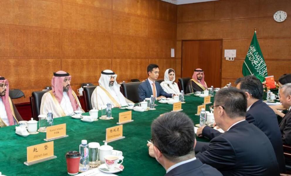 همکاری عربستان با چین در زمینه فضانوردی/ دیدار هیات سعودی با سازندگان ماهواره و فضاپیما