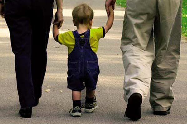 بی مهری والدین چه بلایی برسر فرزندان میآورد؟