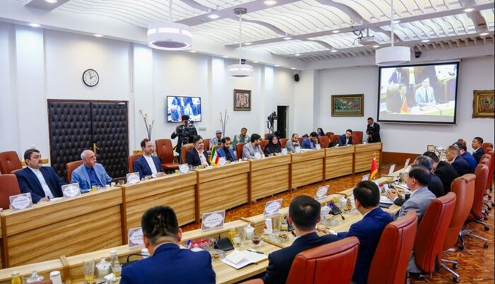 ایران و چین در ایجاد مراکز ملی فناوریهای تحولآفرین همکاری میکنند 2 ایران و چین در ایجاد مراکز ملی فناوریهای تحولآفرین همکاری میکنند