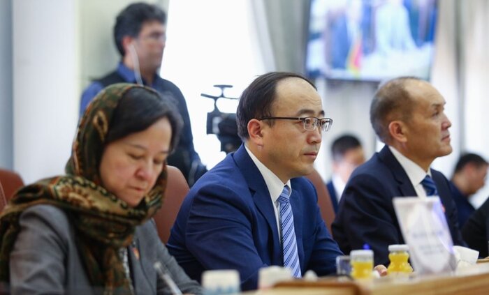 ایران و چین در ایجاد مراکز ملی فناوریهای تحولآفرین همکاری میکنند 3 ایران و چین در ایجاد مراکز ملی فناوریهای تحولآفرین همکاری میکنند