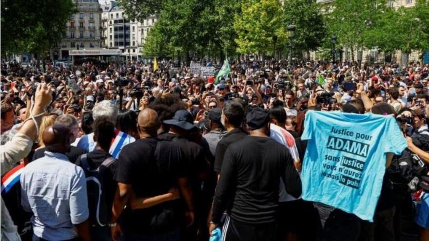 Los franceses retoman protestas ante represión y violencia policial