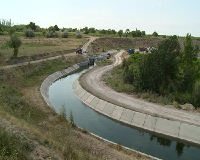 لب‌های خشک سد سبلان مشگین‌شهر