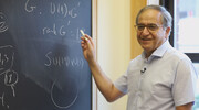 کامران وفا دانشمندی سرآمد در دو حوزه ریاضی و فیزیک