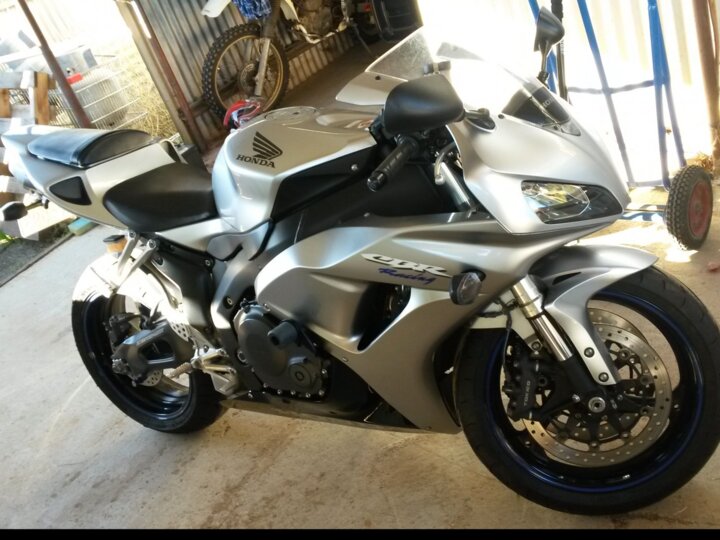 رئیس پلیس راهور: تردد موتورسیکلتهای سنگین در معابر عمومی تخلف است