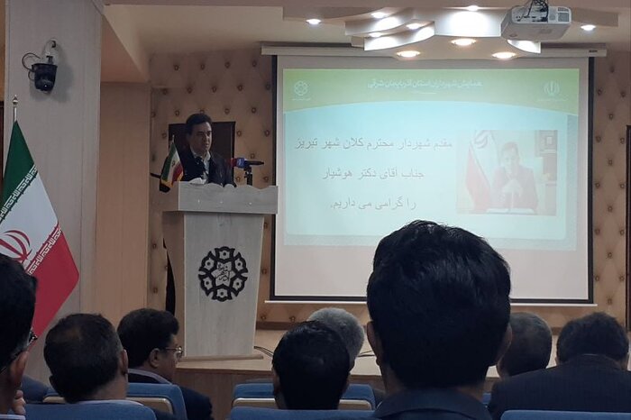 تداوم درآمد شهرداریها از محل تراکم فروشی، آینده معماری و بافت را با مشکل مواجه میکند