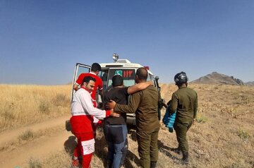 هلال احمر کرمانشاه به خلبان یک فروند پاراگلایدار امدادرسانی کرد