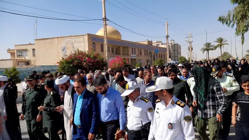 فیلم | راهپیمایی خودجوش مدافعان حریم خانواده در شهرستان مرزی قصرشیرین