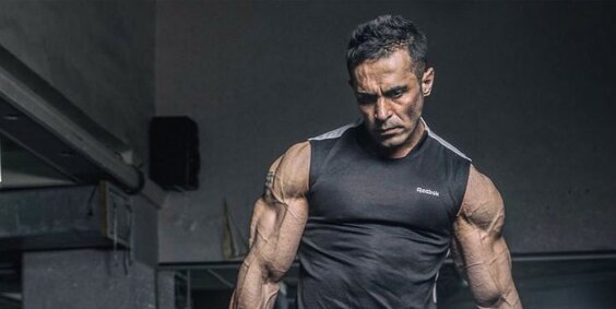 رضا لک: کنترل دوپینگ در بدنسازی وجود ندارد/ باید انحصار IFBB در فدراسیون ایران شکسته شود