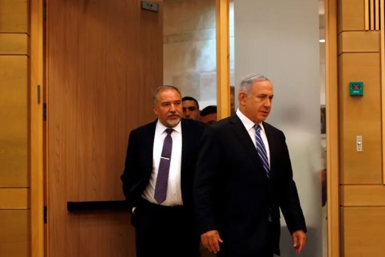 لیبرمن: هیچ عاقلی اقدام نتانیاهو درباره ارتش را نمی‌پذیرد/ او بدنبال فرار از مسئولیت است