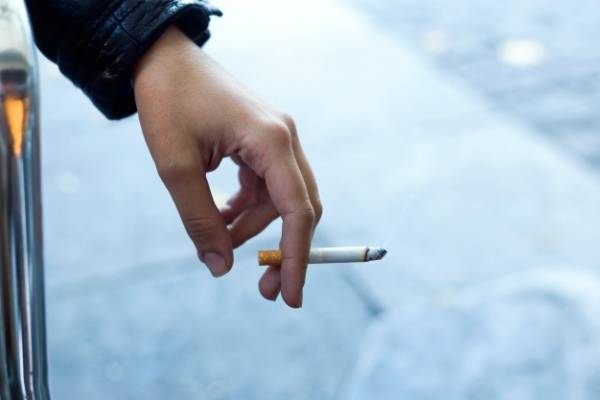 عاداتی که به چشمتان آسیب میزند