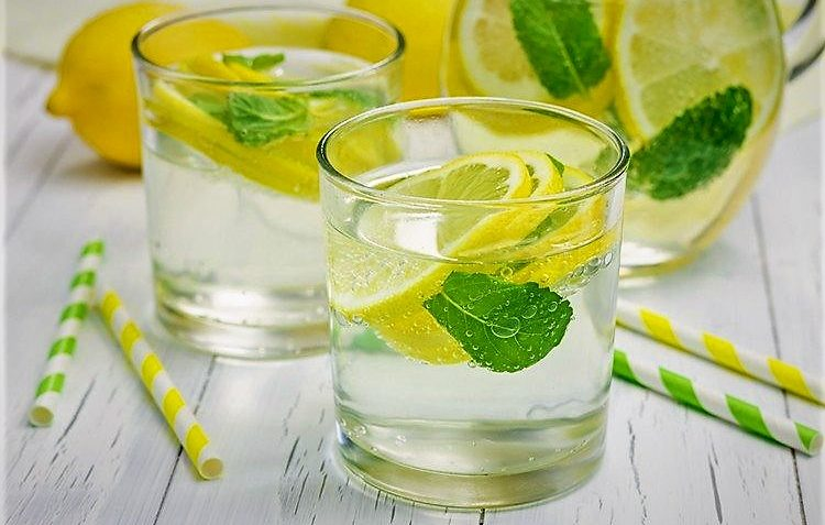 چند نوشیدنی مناسب برای جایگزینی با قهوه