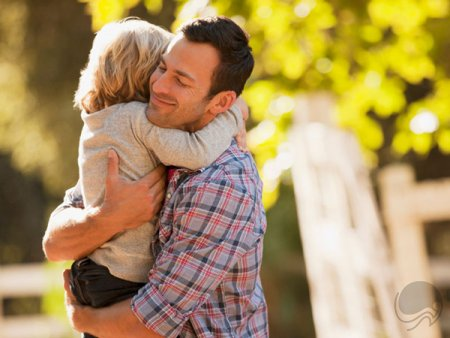 چگونه فرزند خود را برای اولین شب دور از خانه آماده کنیم؟