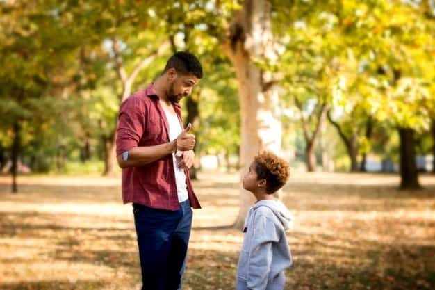 چگونه فرزند خود را برای اولین شب دور از خانه آماده کنیم؟