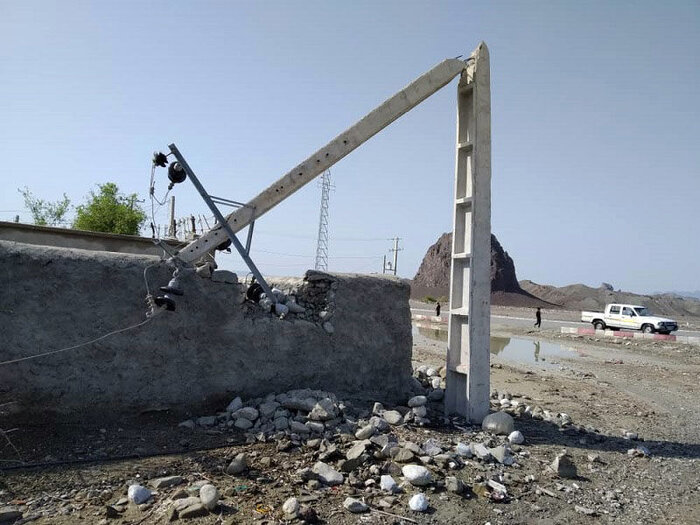 خاش در غبار توفان محو شد؛ کاهش دید افقی تا شعاع ۵۰۰ متر