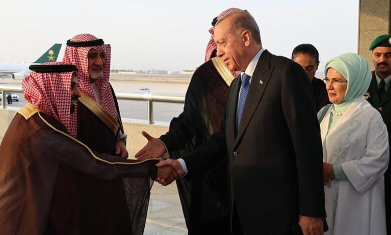 Erdoğan Suudi Arabistan'a gitti