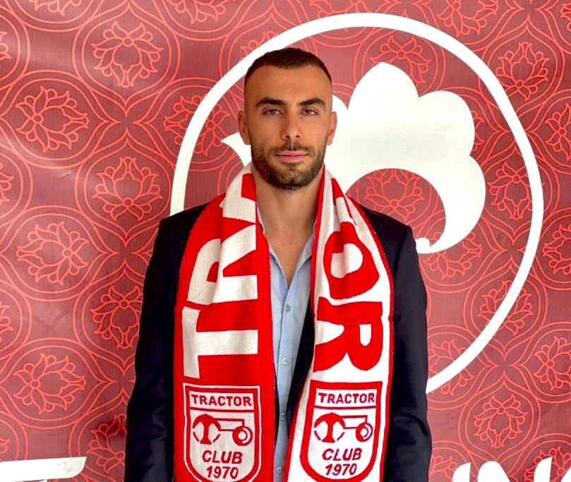 رسمی؛ رستمی به تراکتور پیوست