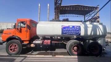 آبرسانی سیار به برخی روستاهای شهرستان باوی خوزستان در حال انجام است