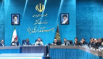 استاندار یزد: نرخ همه کالاها در استان، رصد و پایش شود