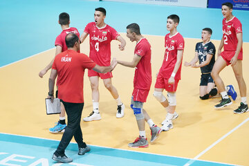 والیبالیست‌های نوجوان ایران قهرمان آسیای مرکزی شدند